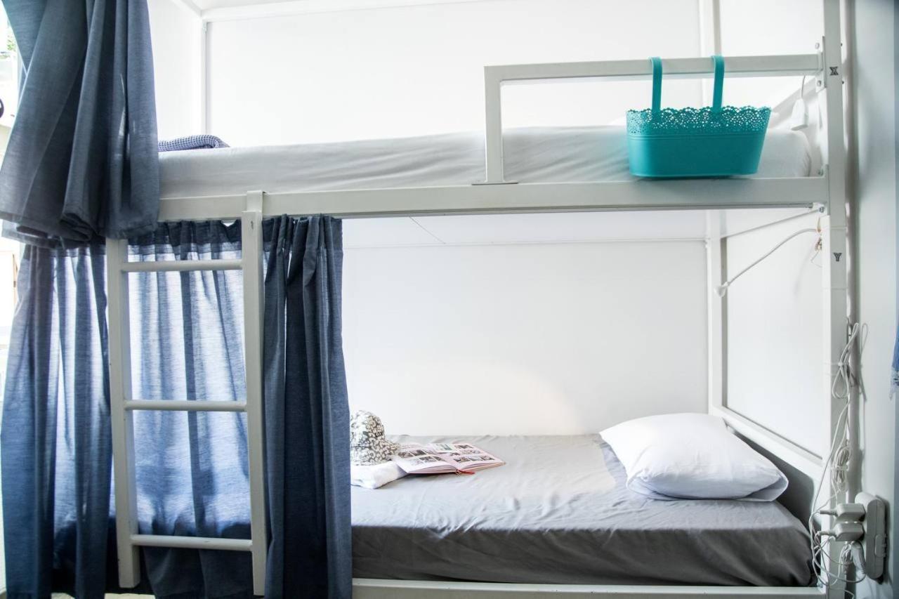 Ostello Let Me Take My Bunk Bed Atene Esterno foto