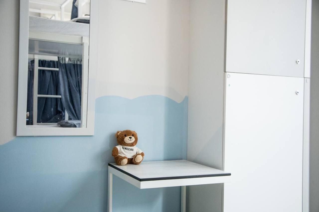 Ostello Let Me Take My Bunk Bed Atene Esterno foto
